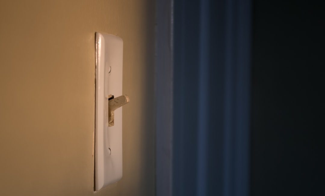 Photo hallway accent light