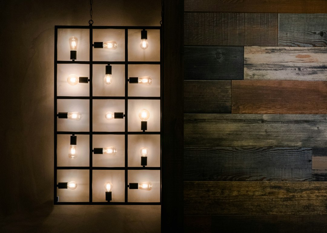 Photo farmhouse lighting trends