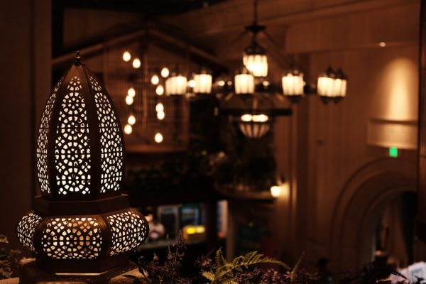 Modern Mediterranean Lighting: Plaster and Clay Trends